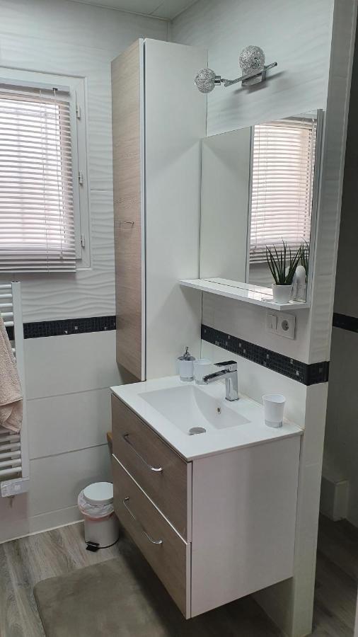 Le Petit Coin De Provence Bed and Breakfast Beaucaire  Εξωτερικό φωτογραφία